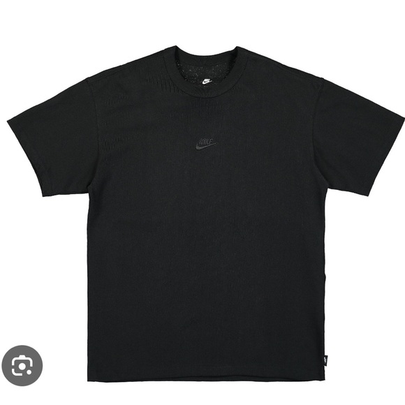 Nike Sportswear Premium Essentials T-Shirt Center Swoosh Black Loose Fit - Picture 2 of 11